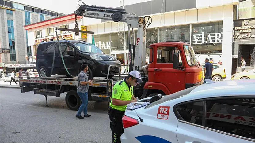 Van'da otobüs durakları, engelli rampaları ve yaya geçitlerinde sıkı denetim
