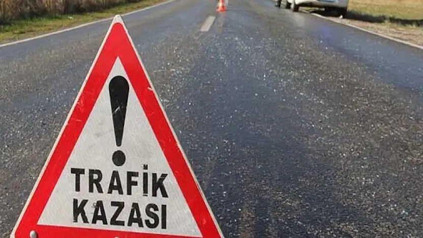 Van'da otomobil uçururuma yuvarlandı