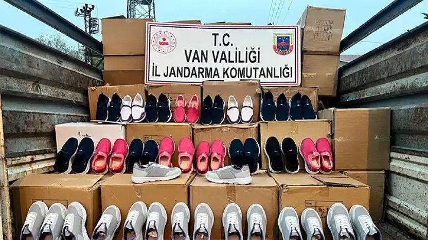 Van'da kaçak eşya ve malzemeler ele geçirildi