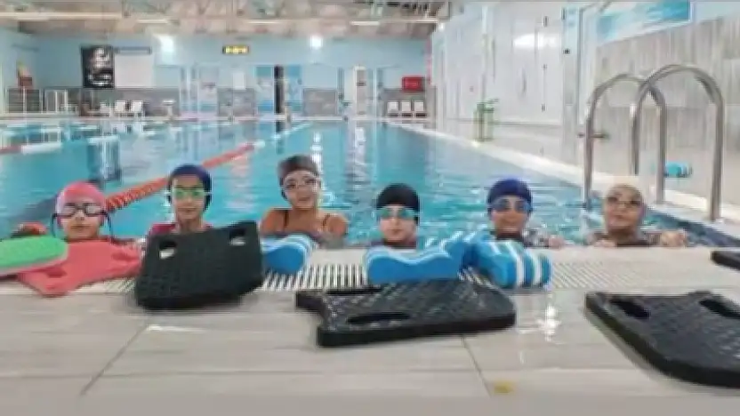 Van'da ücretsiz yüzme eğitimleri devam ediyor