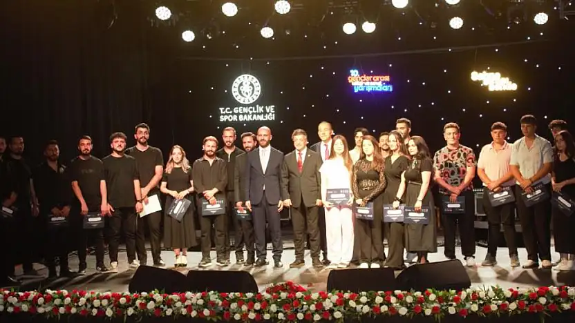 Van'da yarışmacılar performanslarıyla hayran bıraktı