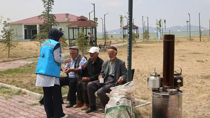 Van'da yaşlı bireylere yönelik geziler devam ediyor