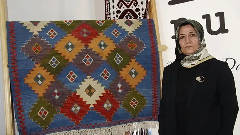 Van kilim motifleri hediyelik eşyalara yansıtıldı