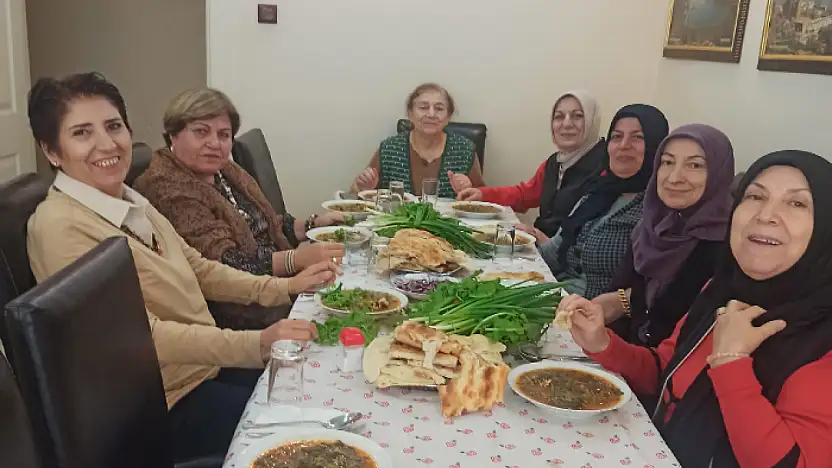 Vanlı Menekşeler Ankara'da kültür ve dayanışma sofrasında buluştu