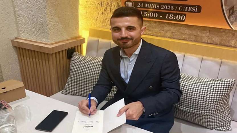 Vanlı şair yazar Yusuf Kazak'ın imza gününe yoğun ilgi