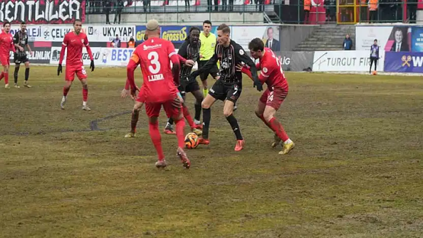 Vanspor'da skordan çok, kötü zemin konuşuldu