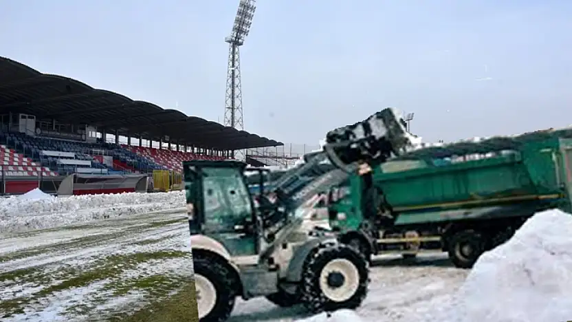 Vanspor stadının zemini tartışılıyor