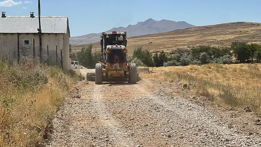 Yaylıyaka Mahallesi'ne stabilize yol çalışması