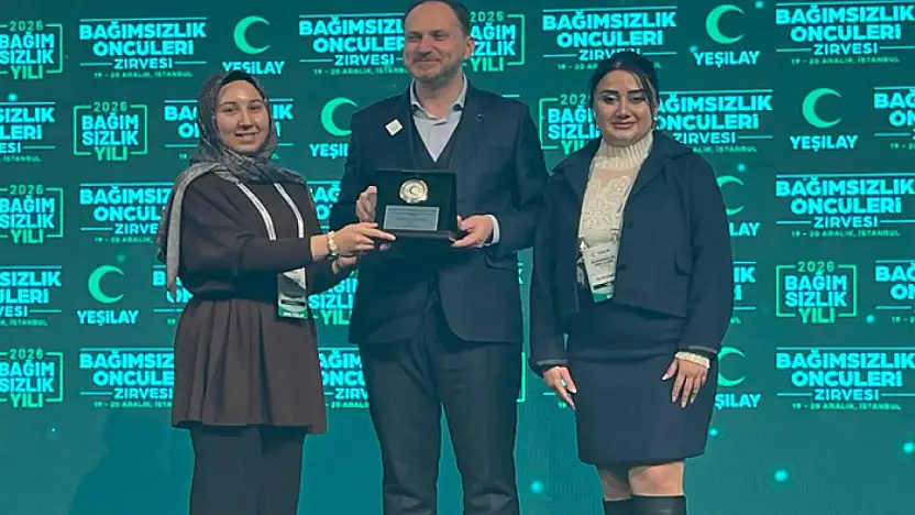 Yeşilay Van Şubesi, bağımlılıkla mücadelede başarısıyla ödüllendirildi