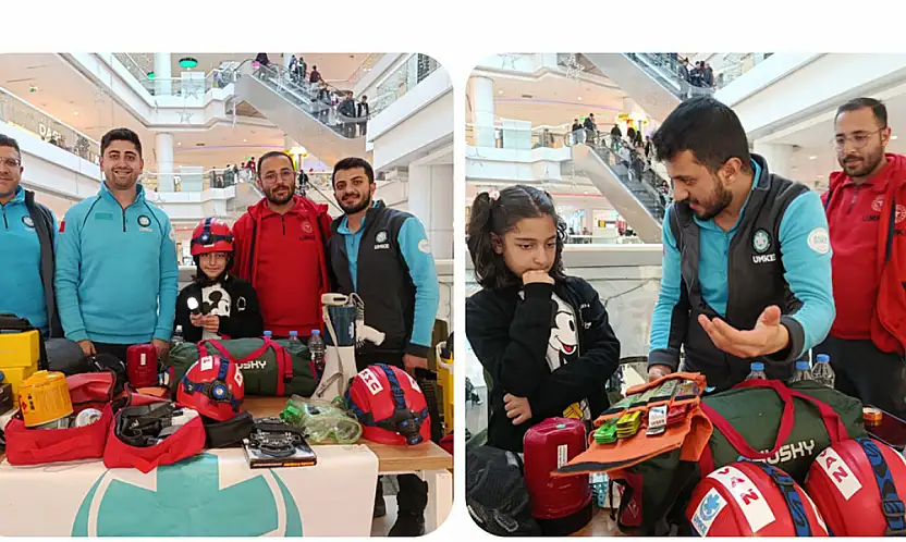 Acil Sağlık Haftası standında minik misafir ilgi odağı oldu