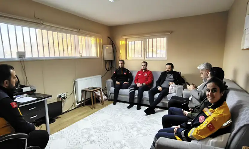 Acil sağlık hizmetleri haftasında 112 çalışanlarına yerinde ziyaret