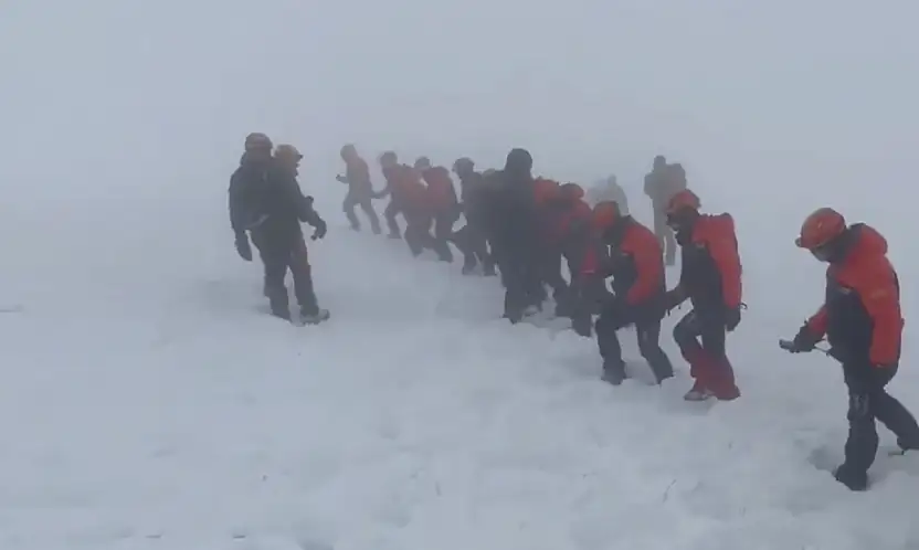 AFAD Van koordinesinde çığda arama kurtarma eğitimi tamamlandı