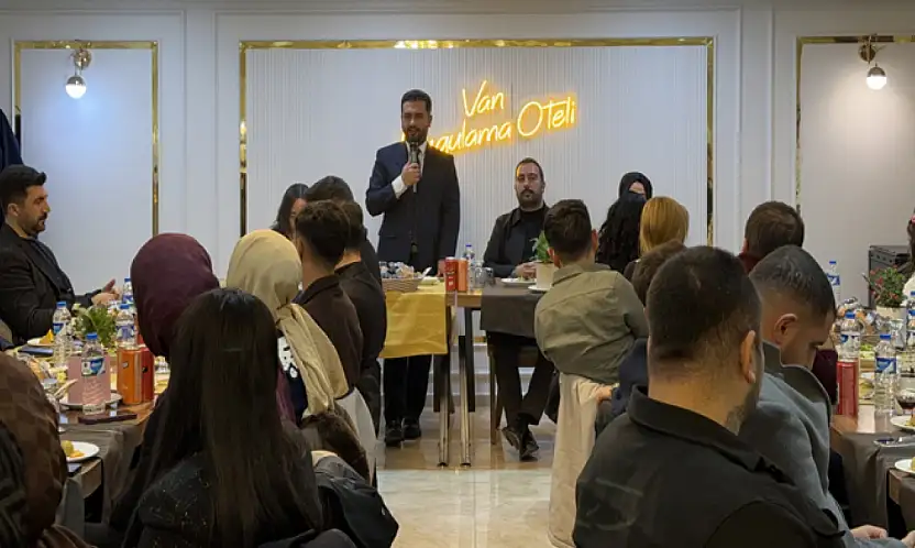 AK Parti Gençlik Kolları 1 yıllık çalışmalarını değerlendirdi