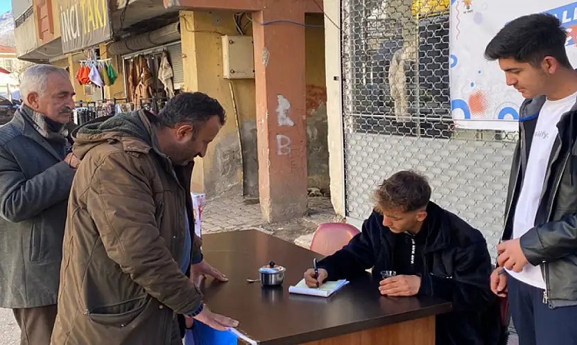 AK Parti Gençlik Kolları, Çatak'ta üye çalışması yaptı