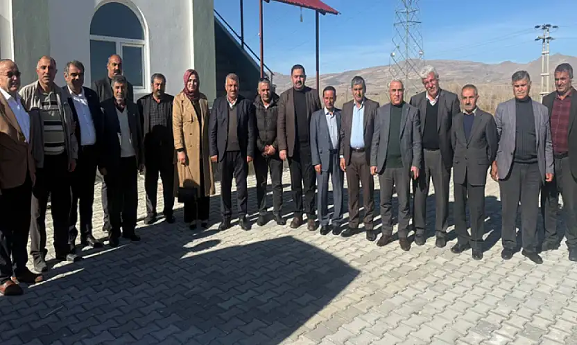 AK Parti'li üyelerden Ekinciler Mahallesine ziyaret