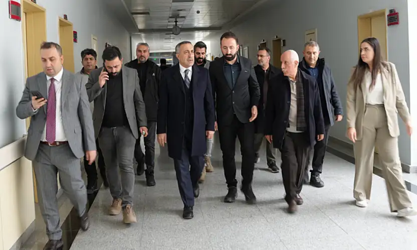 AK Parti Van Teşkilatı'ndan Bölge Hastanesi'ne anlamlı ziyaret