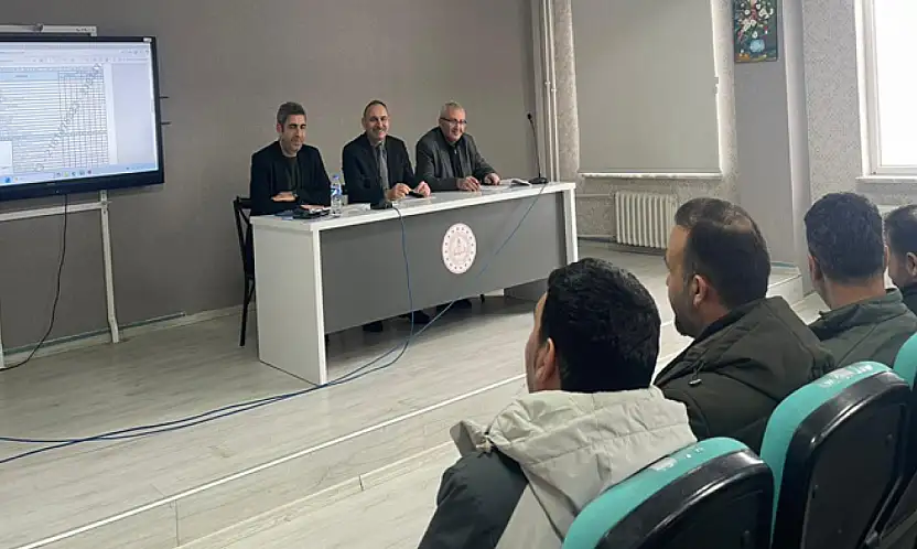 Alhan, okul müdürleriyle bir araya geldi