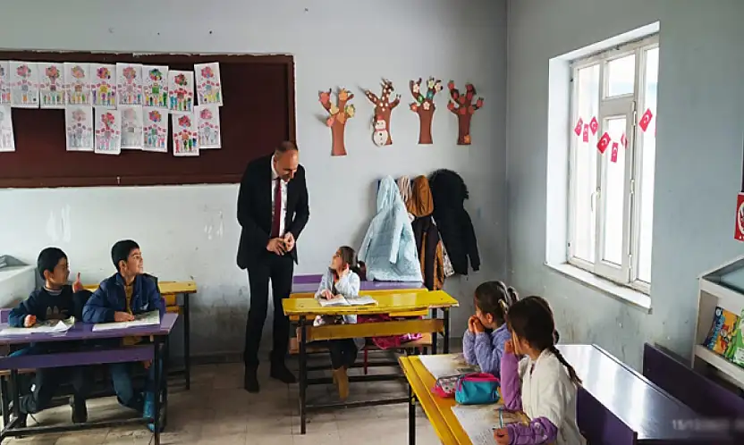 Alhan, Yukarı Argit Demirtepe İlkokulu'nu ziyaret etti