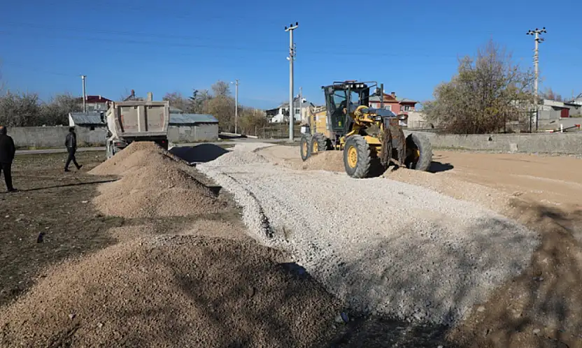 Arısu Mahallesi'nde stabilize yol çalışmaları tamamladı