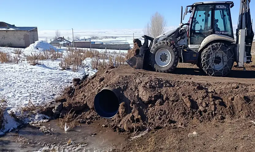 Aşağı Turgali Mahallesi'nde koruge boru çalışması