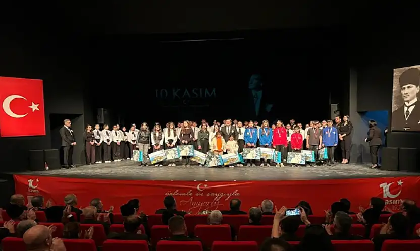 Atatürk, Bitlis, Van ve Hakkâri'de anıldı