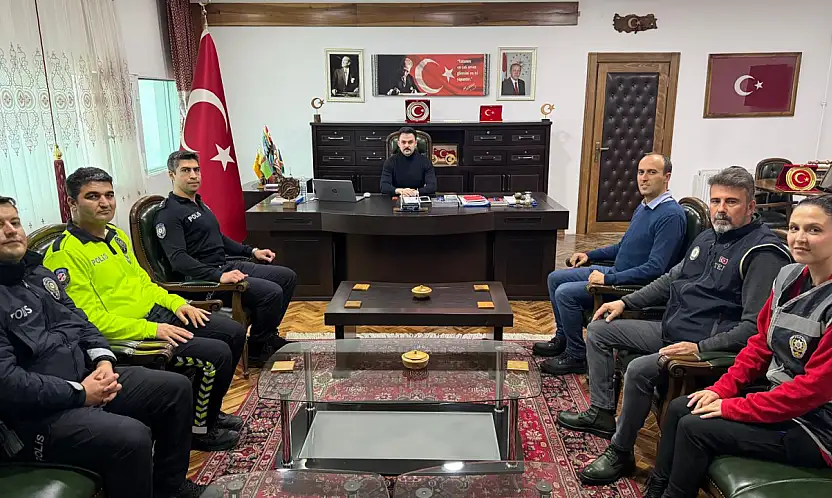 Bahçesaray Emniyetinden Kaymakam Arslanargun'a idareciler günü ziyareti