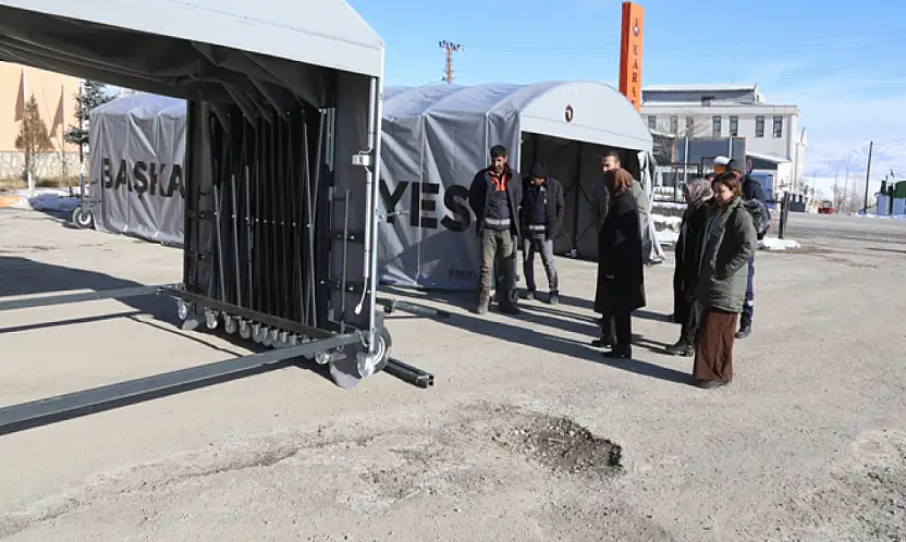 Başkale Belediyesi envanterine 3 yeni raylı çadır kazandırdı