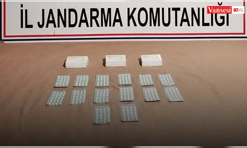 Başkale'de 280 adet sentetik hap ele geçirildi