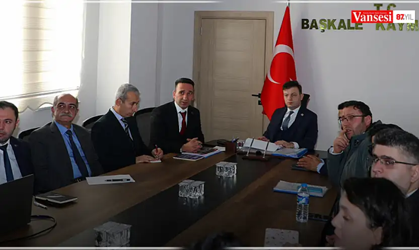 Başkale'de ikinci dönem için eğitim stratejileri masaya yatırıldı