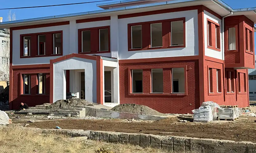 Başkale'de kamu yatırımları hızla yükseliyor