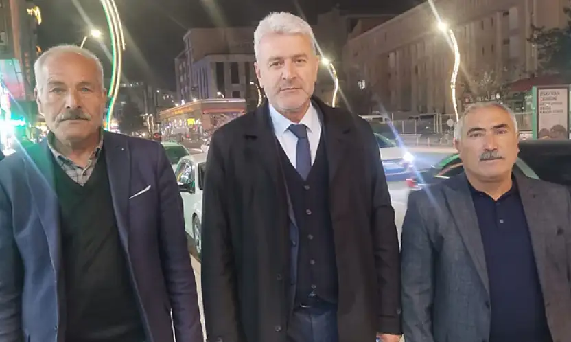 Başkan Kanan mahalle muhtarlarıyla bir araya geldi