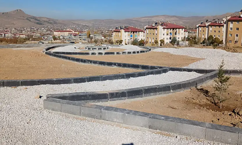 Bostaniçi TOKİ'ye modern park