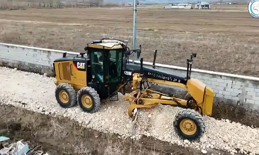 Bucakönü Mahallesi'nde yol bakım ve onarım çalışmaları sürüyor