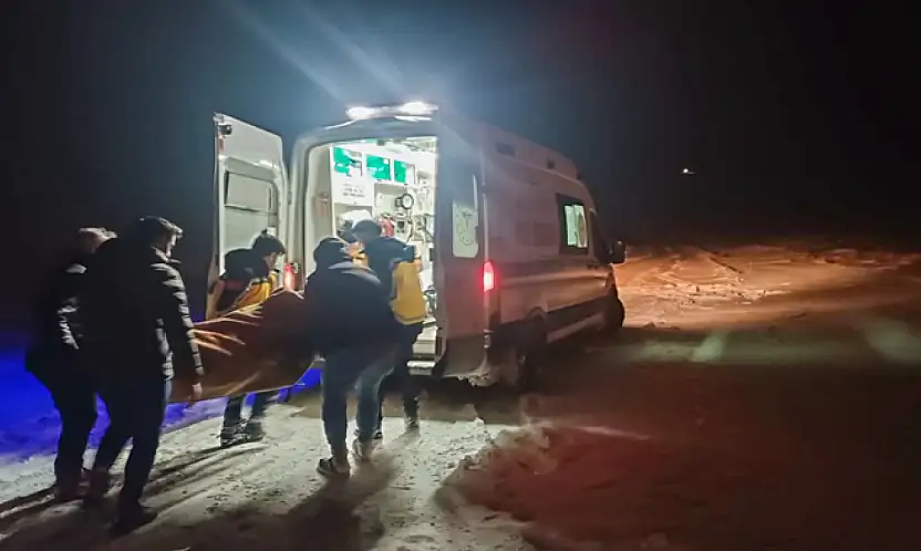 Büyükşehir Belediyesi'nden hasta ve araç kurtarma çalışması