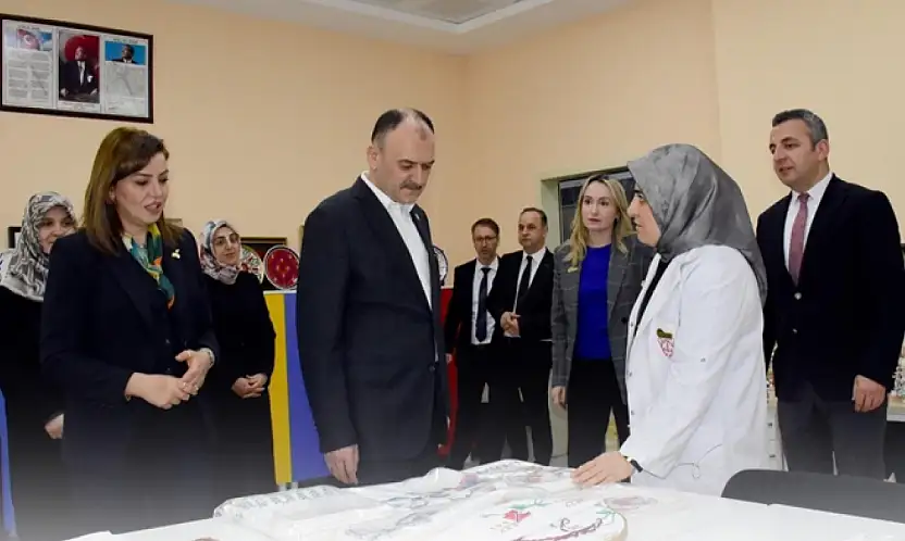 Çandıroğlu'ndan Van Olgunlaşma Enstitüsüne ziyaret