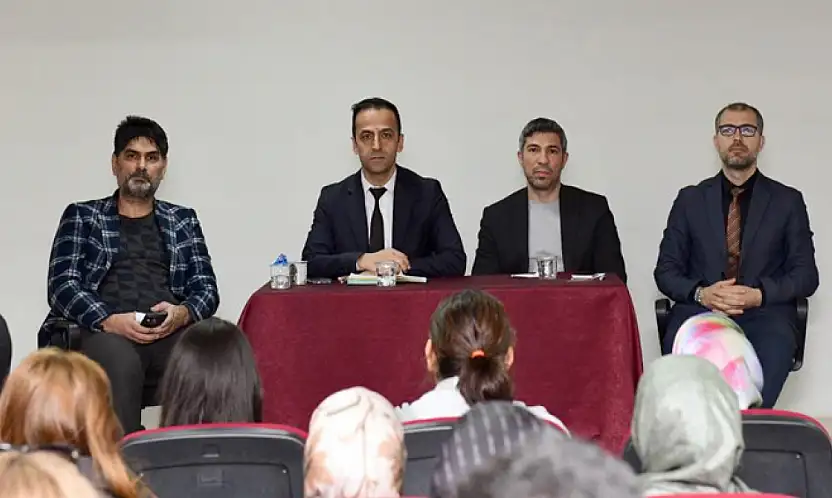 Çatak'ta 'Motivasyon ve Mesleki Rehberlik' toplantısı