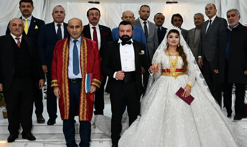 Çuyrak Ailesi'nin mutlu günü