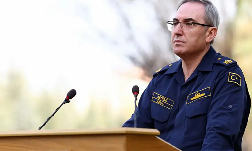 Dört personelin TSK'yla ilişiği kesildi