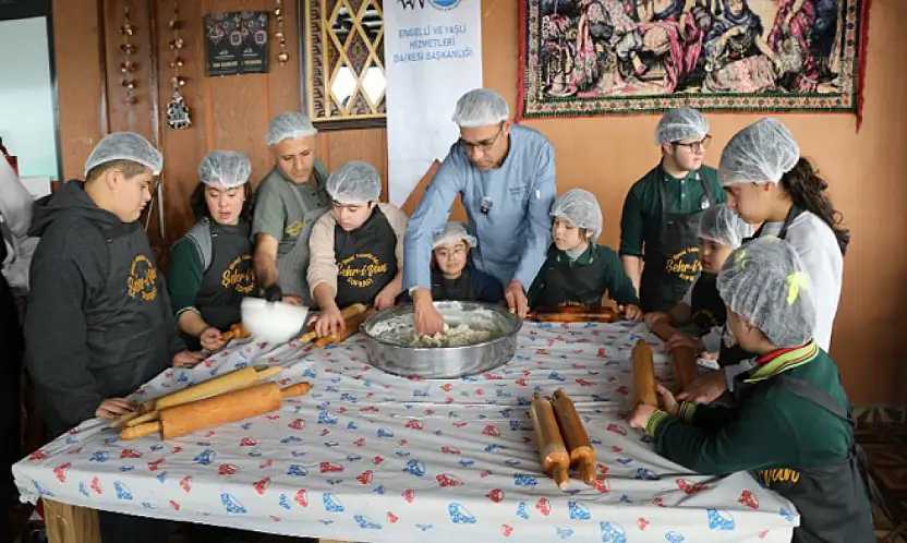 Down sendromlu bireyler mutfakta kolları sıvadı