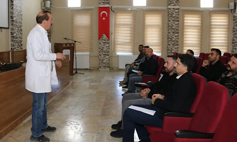 Edremit Belediyesi çalışanlarına ilkyardım eğitimi