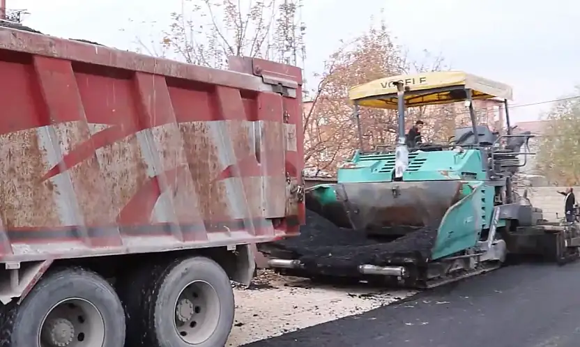 Edremit'te 12 kilometrelik asfalt çalışması