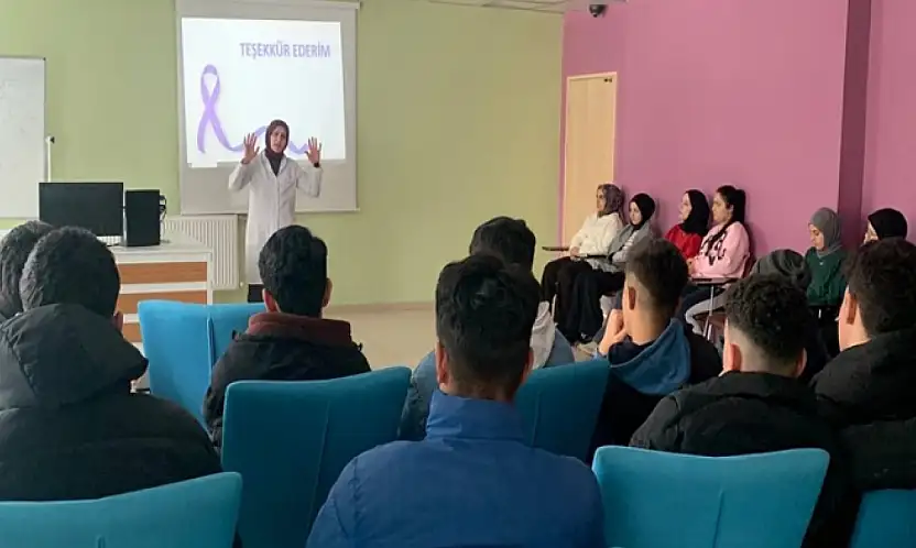 Erciş'te gençlere sağlık eğitimi