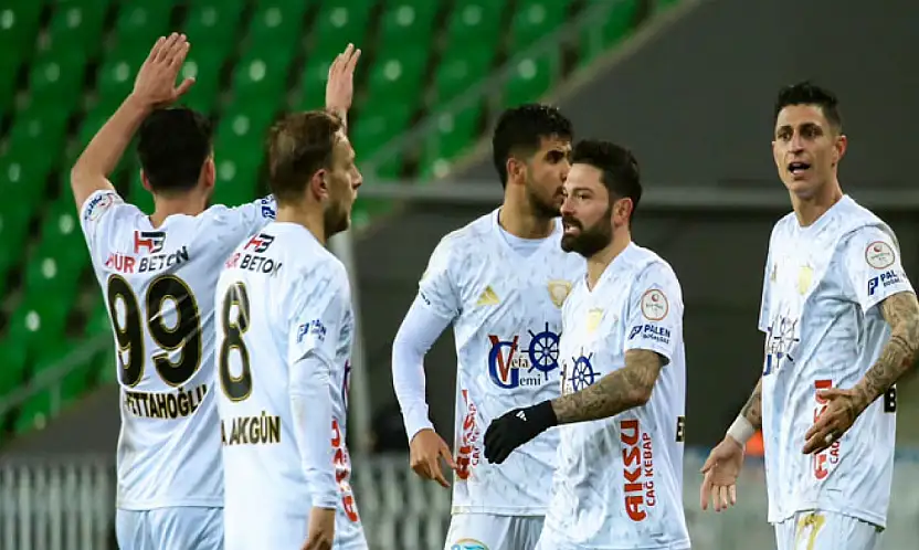 Erzurumspor, Sakarya'da galibiyet serisini sürdürdü