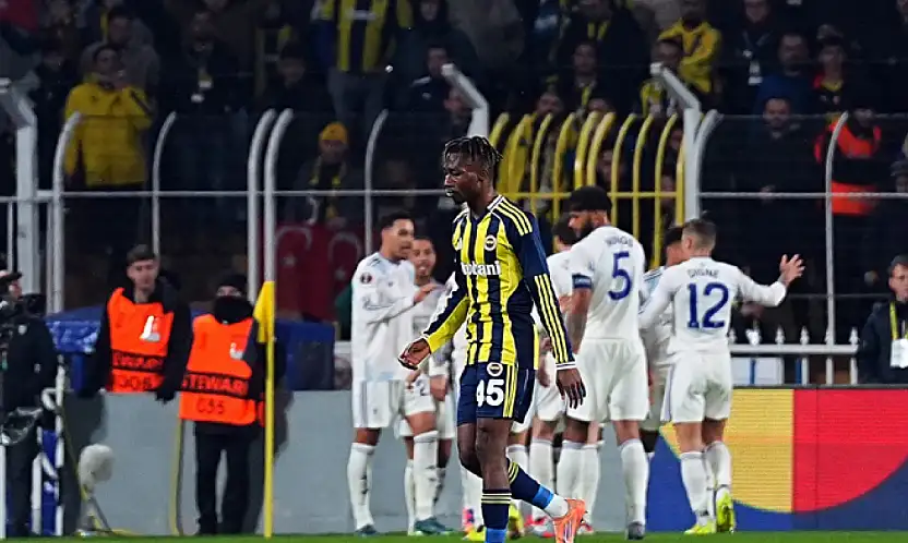 Fenerbahçe Kadıköy'de yıkıldı