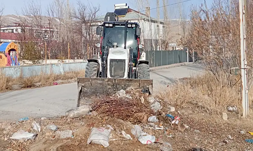 Gürpınar Belediyesi'nden temizlik çalışması