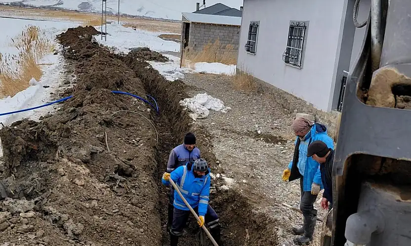 Gürpınar'da iki mahallede yaşanan su arızaları giderildi