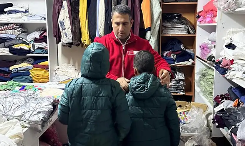 İhtiyaç sahibi vatandaşlara giyim desteği
