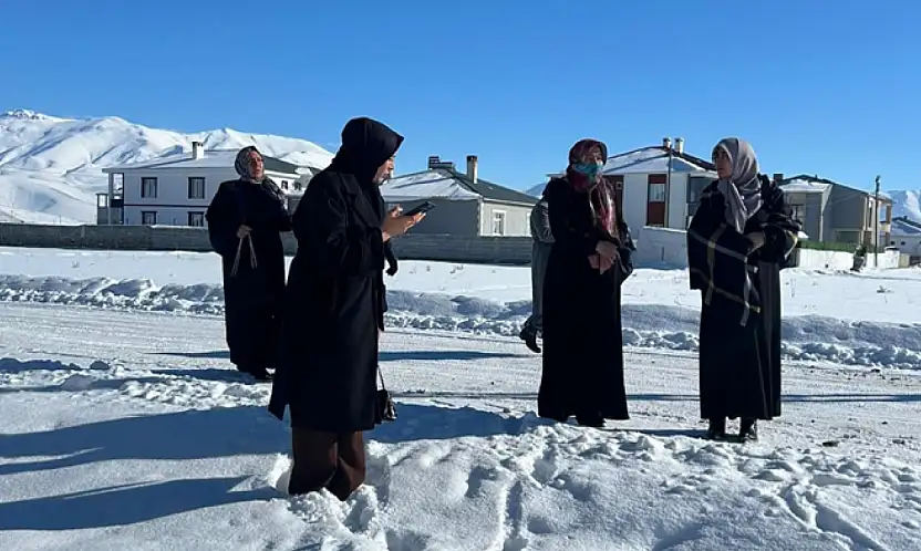 Ilıkan: Ziyaret etmediğimiz, gönlüne girmediğimiz tek bir kadın kalmayacak