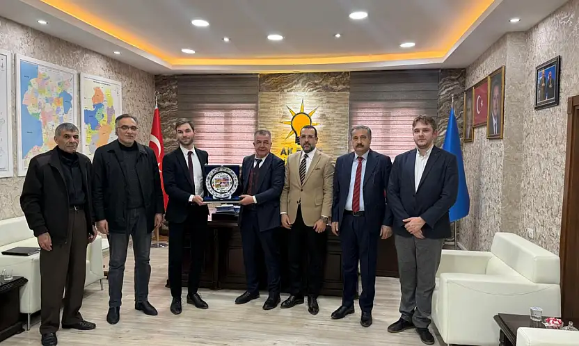 Kanada Büyükelçiliği'nden AK Parti Van İl Başkanlığına Ziyaret