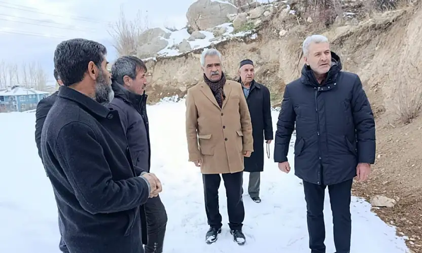 Kanan'dan yapımı süren cami ve taziye evine ziyaret